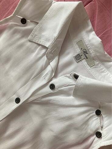 Mavi Omuzda Pencere Detaylı Beyaz Bluz-S - Görsel 5