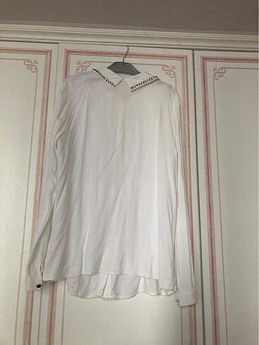 Yakası Boncuklu Beyaz Kadın Gömlek-S - Görsel 5