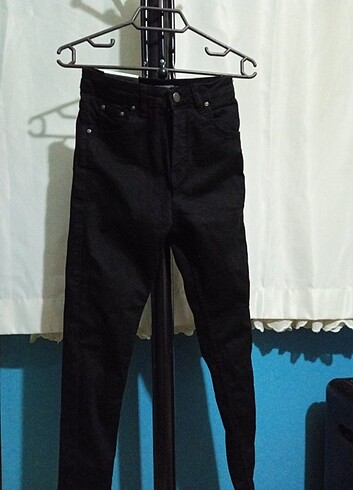 Siyah dar paça pantolon 