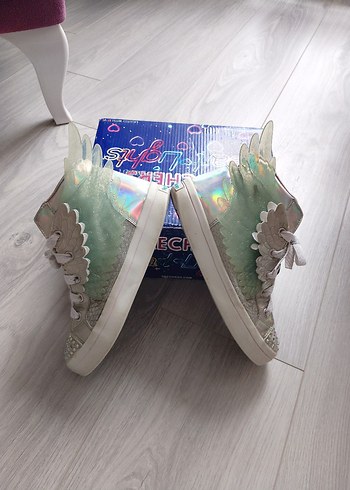 Skechers kanatlı ayakkabı - Görsel 9