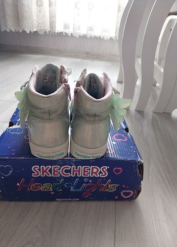 Skechers kanatlı ayakkabı - Görsel 7