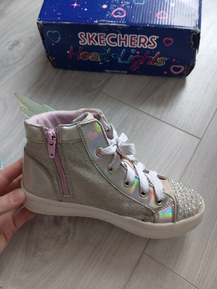 Skechers kanatlı ayakkabı - Görsel 3