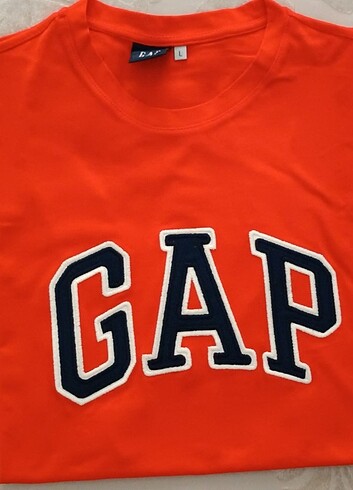 GAP nakışlı unisex tişört