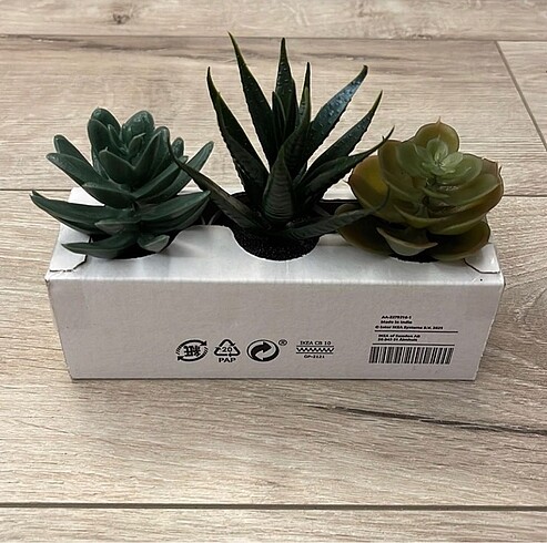 Ikea Ikea yapay bitki
