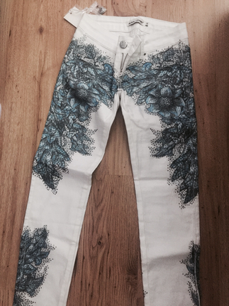 Zara DESENLİ BEYAZ PANTOLON