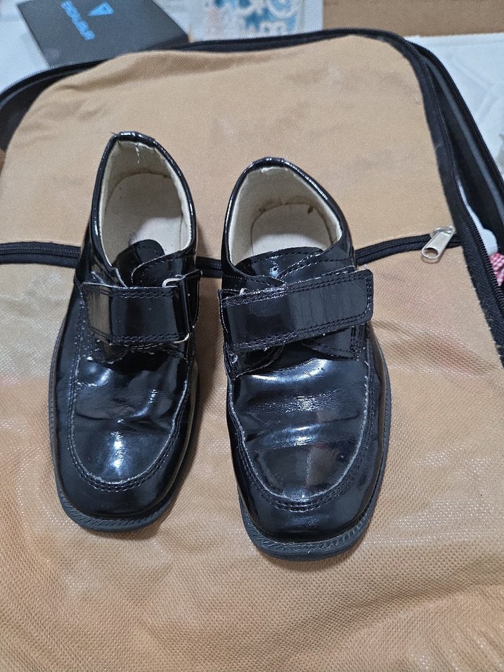 Erkek Çocuk Siyah Cırtlı Özel Ayakkabı - Görsel 3