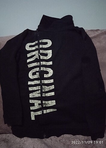 11-12 Yaş Beden Fermuarlı sweatshirt