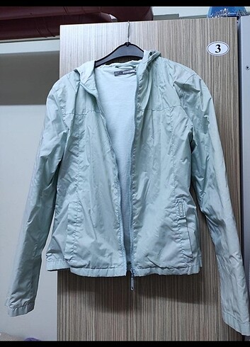 LC Waikiki Yağmurluk mont