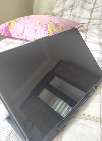 Beden Lenovo tab m10 plus