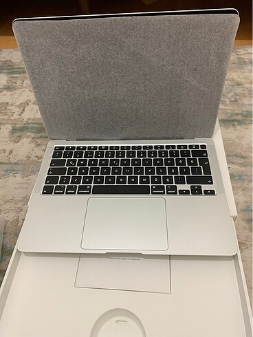 Beden Renk MacBook Air 2020