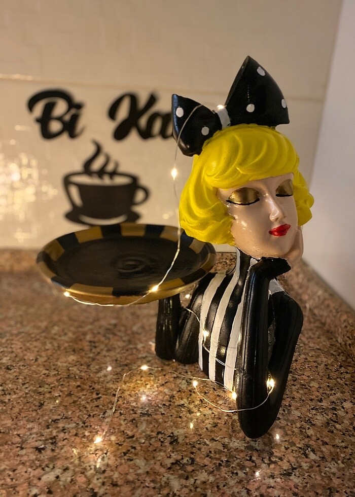 Tepsili Kız - Görsel 3