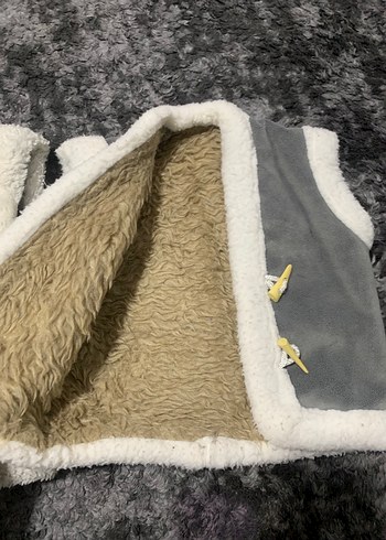 Erkek Çocuk Gri Kürklü Kapüşonlu Yelek - Görsel 4