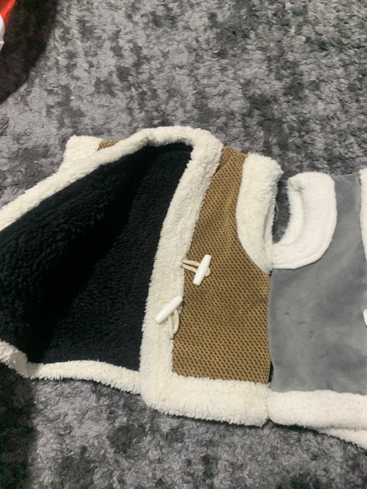 Erkek Çocuk Gri Kürklü Kapüşonlu Yelek - Görsel 3