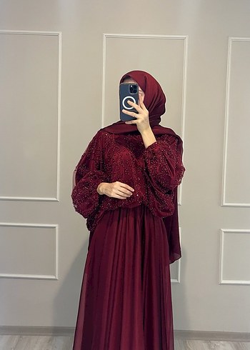 Bordo İşlemeli Uzun Abiye Elbise