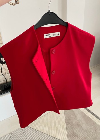 Zara Düğmeli Kırmızı Mini Kadın Yelek