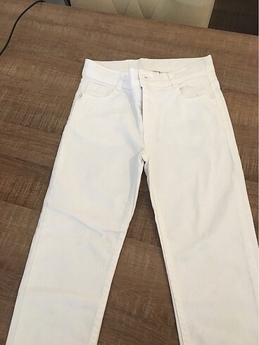 Lcw erkek çocuk beyaz jean pantolon