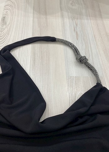 l Beden Zara boyundan geçmeli bluz