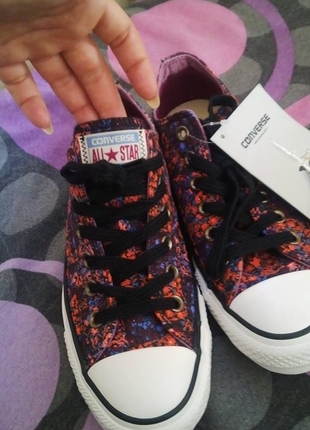 37 Beden Etiketli converse