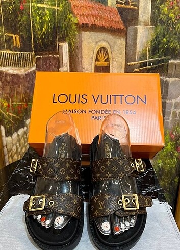 Louis Vuitton Tokalı İthal Kalite Terlik 
