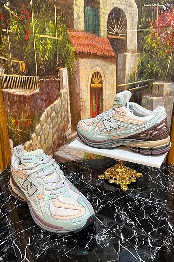 40 Beden çeşitli Renk New Balance 1906u