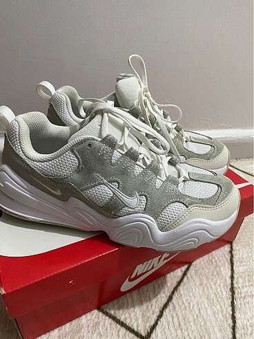 37,5 Beden Nike tech hera