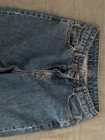 mom jean