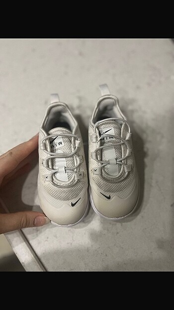 23 Beden beyaz Renk Nike spor ayakkabı