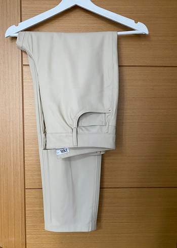 Zara Bej Deri Düğmeli Midi Pantolon