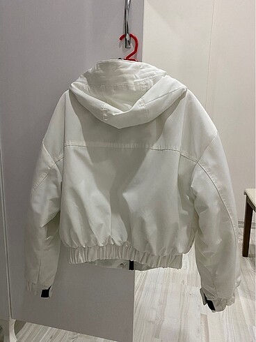 xs Beden beyaz Renk bershka beyaz ceket