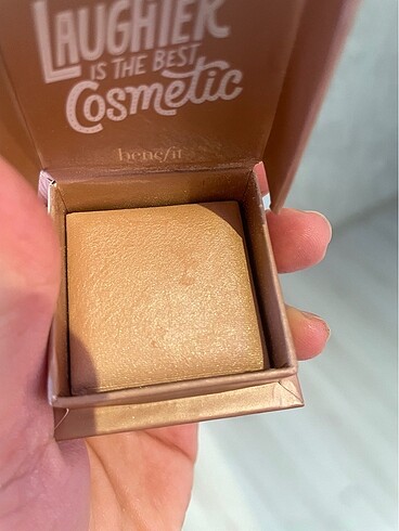Benefit Cosmetics Benefit ışıltili pudra