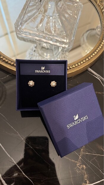 Swarovski küpe