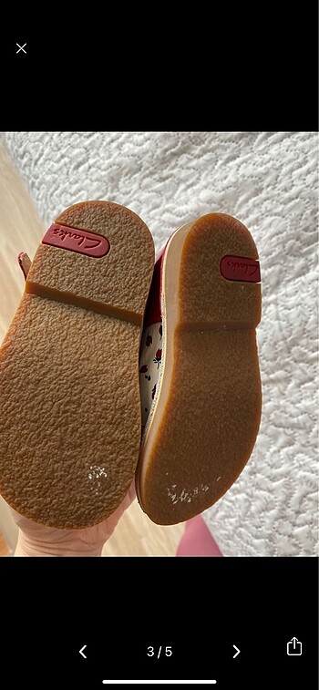 21 Beden kırmızı Renk Clarks Sandalet kız çocuk