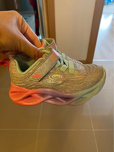 Skechers kız bebek ayakkabı ışıklı ve simli