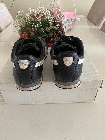 38 Beden siyah Renk Puma roma