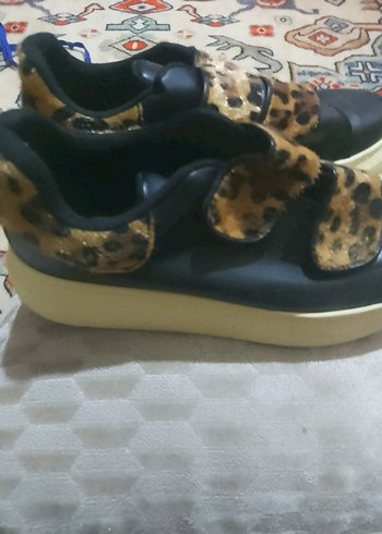 Kürklü Leopar Desenli Platform Kadın Spor Ayakkabı - Görsel 3