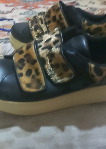 Golden Goose Deluxe 40