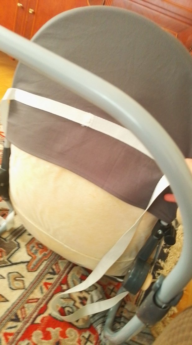 Bej ve Gri Emzirme ve Hamilelik Yastığı ama kucagi - Görsel 3