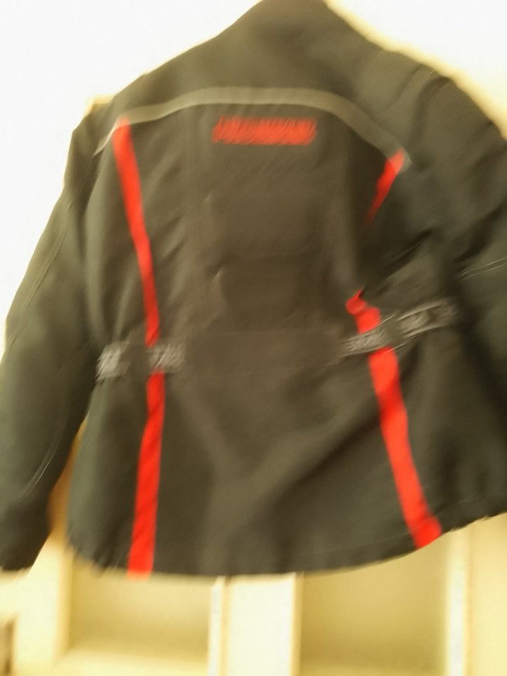 Kemer Detaylı Kırmızı Siyah Biker Ceket - Görsel 5