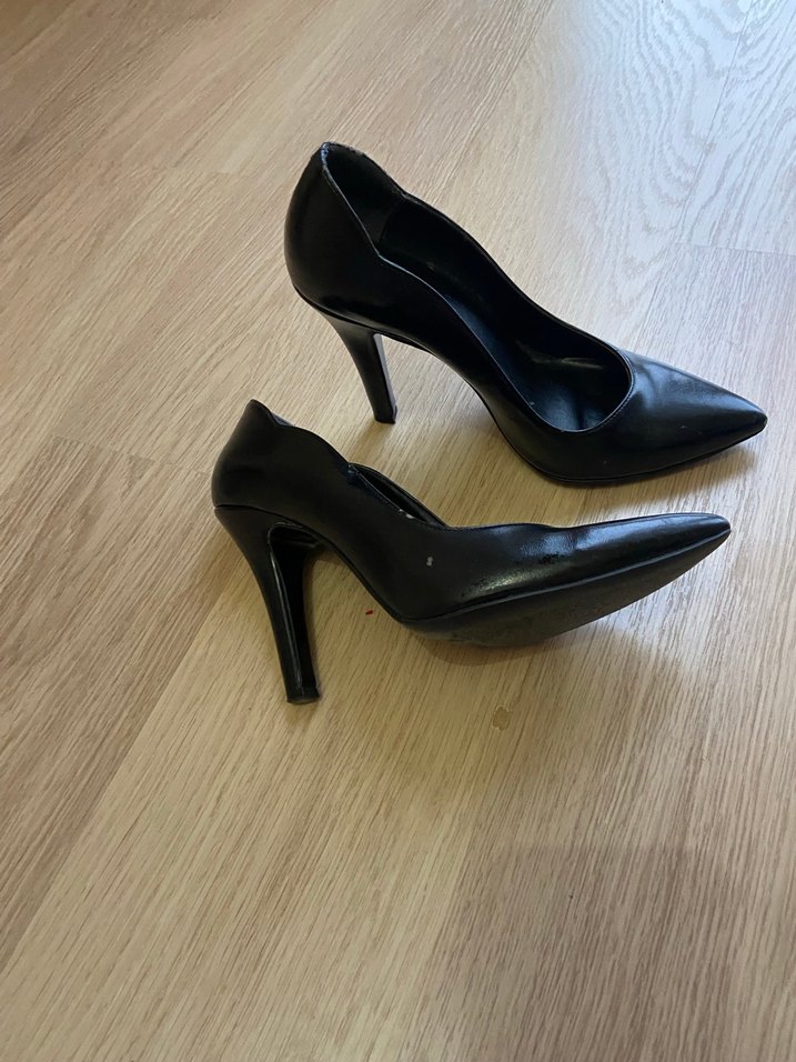 Siyah Klasik Stiletto Topuklu Kadın Ayakkabı - Görsel 3