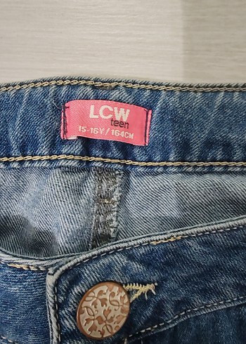 Nakışlı Düğmeli Çocuk Kot Şort - Görsel 4