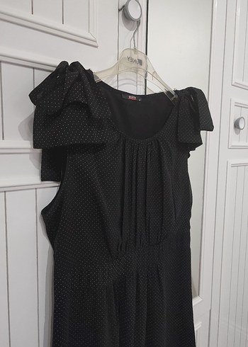 Siyah Midi Poantiyeli Kolsuz Elbise - Görsel 3