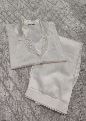 Dantel Detaylı Beyaz Midi Kadın Pijama Takımı - Görsel 2