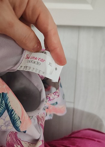 Fırfırlı Çiçek Desenli Bayan Mayo - Görsel 4