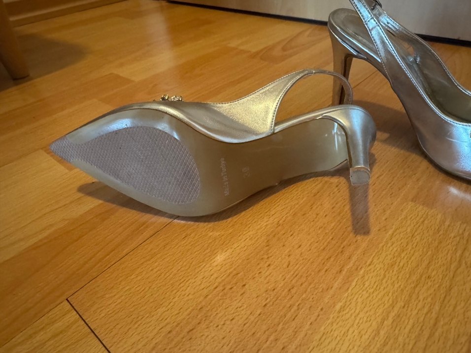 Gri Parlak Taş İşlemeli Stiletto Abiye Ayakkabı - Görsel 4