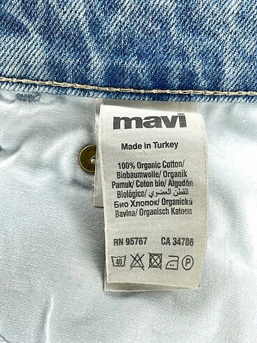 28 Beden çeşitli Renk Mavi Jeans Jean / Kot Şort p İndirimli.