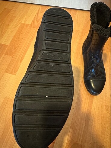 Bot siyah renk - Görsel 2