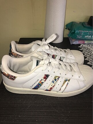 39 Beden beyaz Renk adidas süperstar