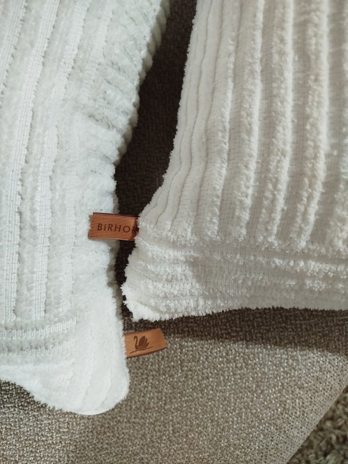 punch görünümlü peluş yumuşak kirlent - Görsel 2