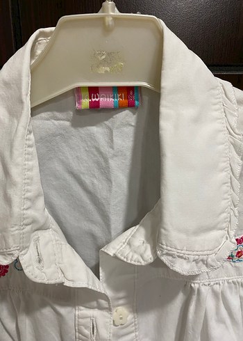 Nakışlı Beyaz Pamuklu Kız Gömlek - Görsel 2