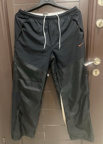 Nike Erkek Siyah Belden Bağlamalı Rahat Pantolon